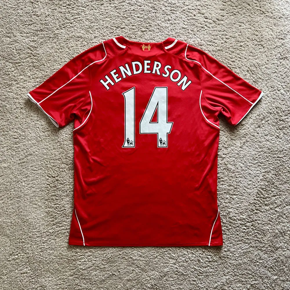 Rear view of Liverpool 2014/15 Warrior Home Shirt (Standard Chartered) - Men's Large