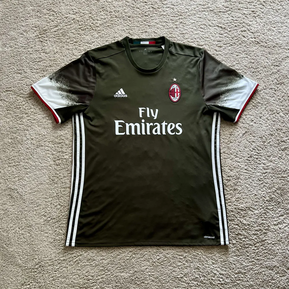 Front view of AC Milan 2015/16 Adidas 3rd Shirt (Fly Emirates) - Men's XL