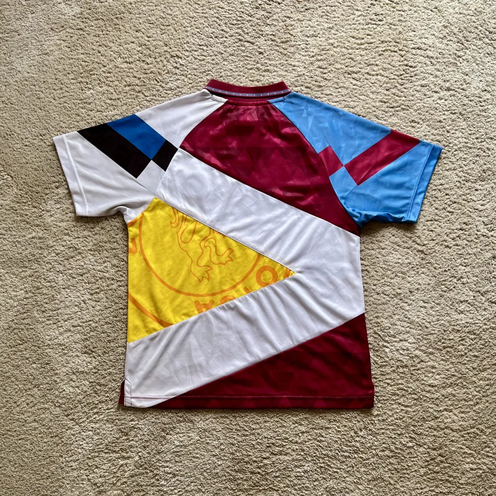 Rear view of Aston Villa 1991-93 Score Draw Home / Away / 3rd Shirt - Men's Medium
