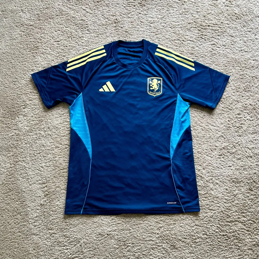 Front view of Aston Villa 2025/26 Adidas Training 2 Shirt - Men's Large