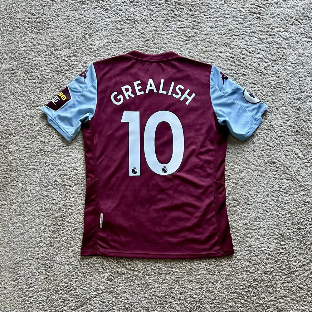 Rear view of Aston Villa 2019/20 Kappa Home Shirt (W88) - Men's Medium
