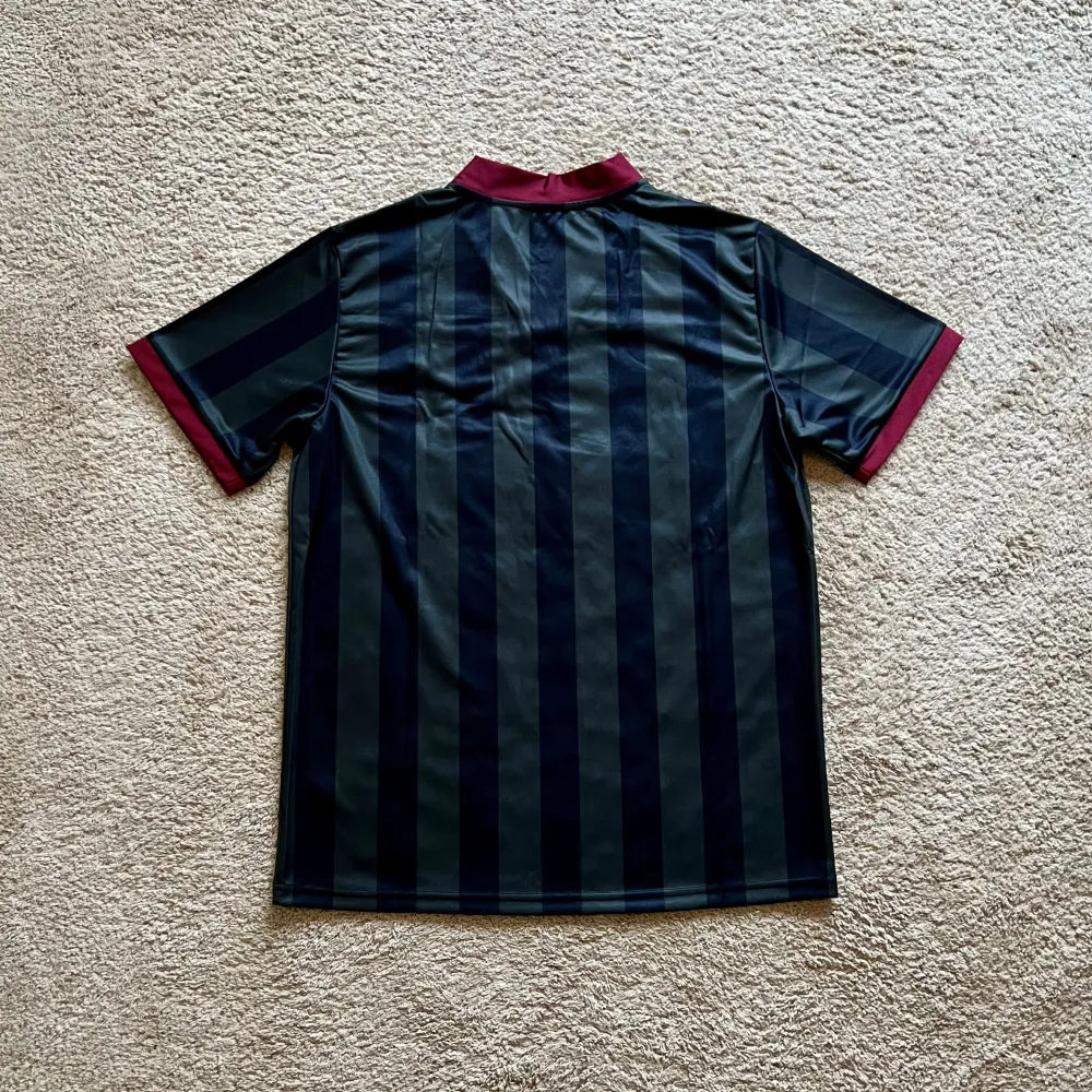 Rear view of Aston Villa 1985-87 Henson 3rd / Special Edition Shirt (Mita Copiers) - Men's Medium
