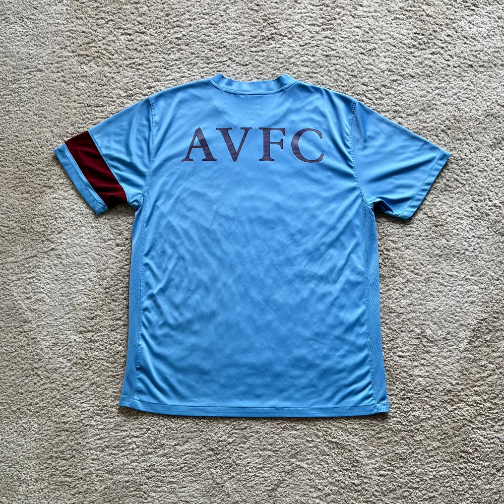 Image of Aston Villa 2010/11 Nike Track 1 Shirt - Men's Large