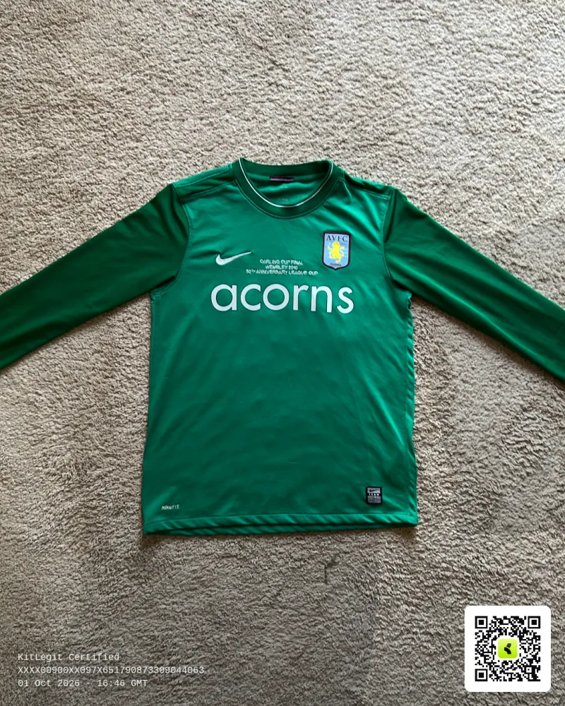 Front view of Aston Villa 2009/10 Nike GK 2 Goalkeeper Shirt (Acorns) - Junior XL