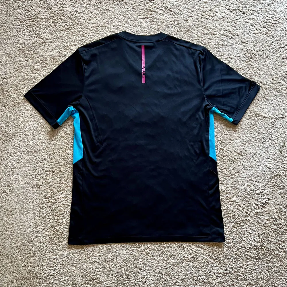 Rear view of Aston Villa 2018/19 Luke 1977 Training 1 Shirt - Men's Large