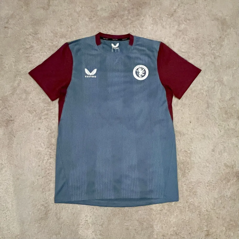 Front view of Aston Villa 2023/24 Castore Training 1 Shirt - Men's Medium