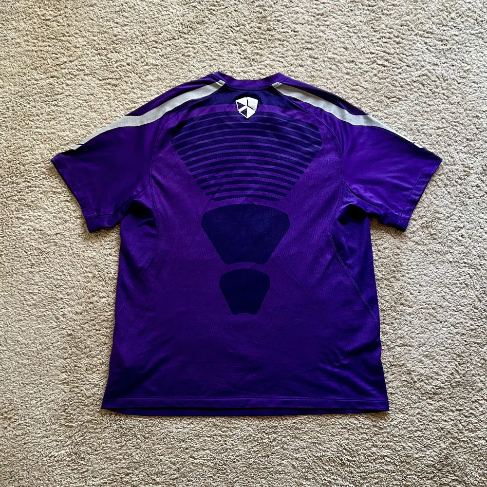Rear view of Aston Villa 2010/11 Nike Training 1 Shirt - Men's Large