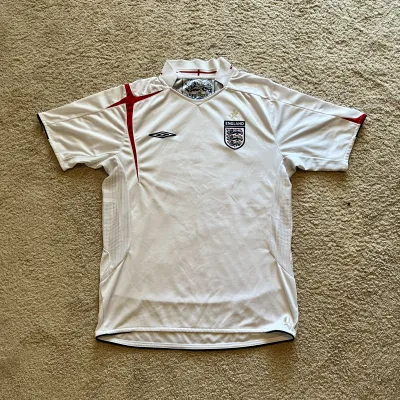 Front view of England Umbro Home Shirt - Men's Large