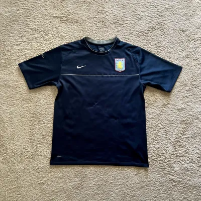 Front view of Aston Villa 2008/09 Nike 1 Training Shirt - Men's Large