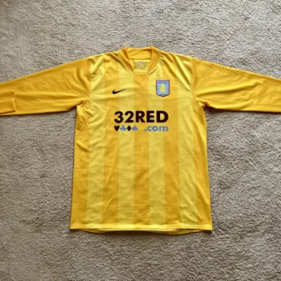 Front view of Aston Villa 2007/08 Nike GK 2 Goalkeeper Pro Shirt (32Red) - Men's XL