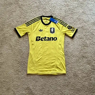 Front view of Aston Villa 2025/26 Adidas GK 6 Goalkeeper Shirt (Betano) - Men's Medium