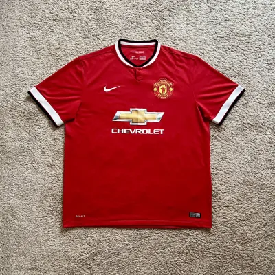 Front view of Manchester United 2014/15 Nike Home Shirt (Chevrolet) - Men's XL