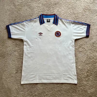 Front view of Aston Villa 1976-81 Umbro Away Shirt - Men's XL