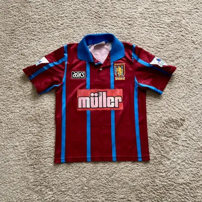Front view of Aston Villa 1993-95 Asics Home Shirt (Muller)