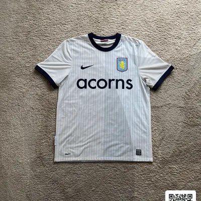 Front view of Aston Villa 2009/10 Nike Away Shirt (Acorns) - Men's Medium