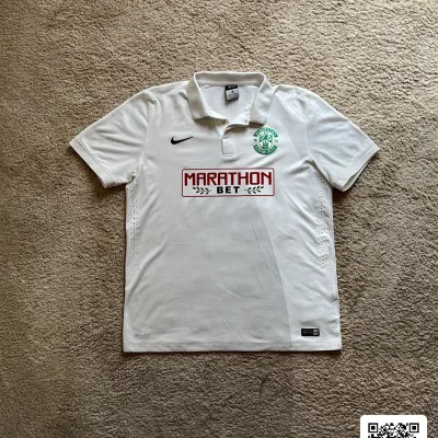 Front view of Hibernian 2014-16 Nike Away / 3rd Shirt - Men's Large